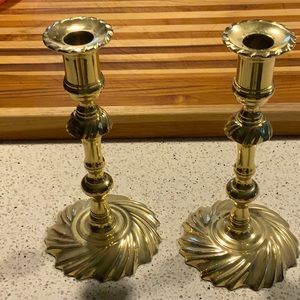 GOOB SALE❤️❤️ 9” Baldwin Brass Candlesticks